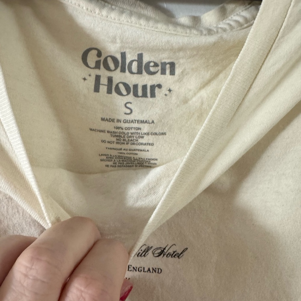 PacSun Cream Graphic Tee
